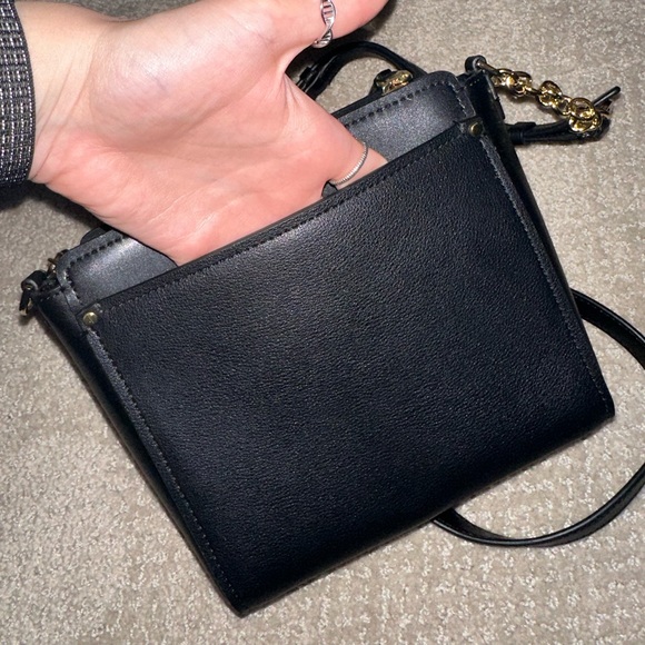 Calvin Klein Camille Organizational Daytona Crossbody - Picture 4 of 8